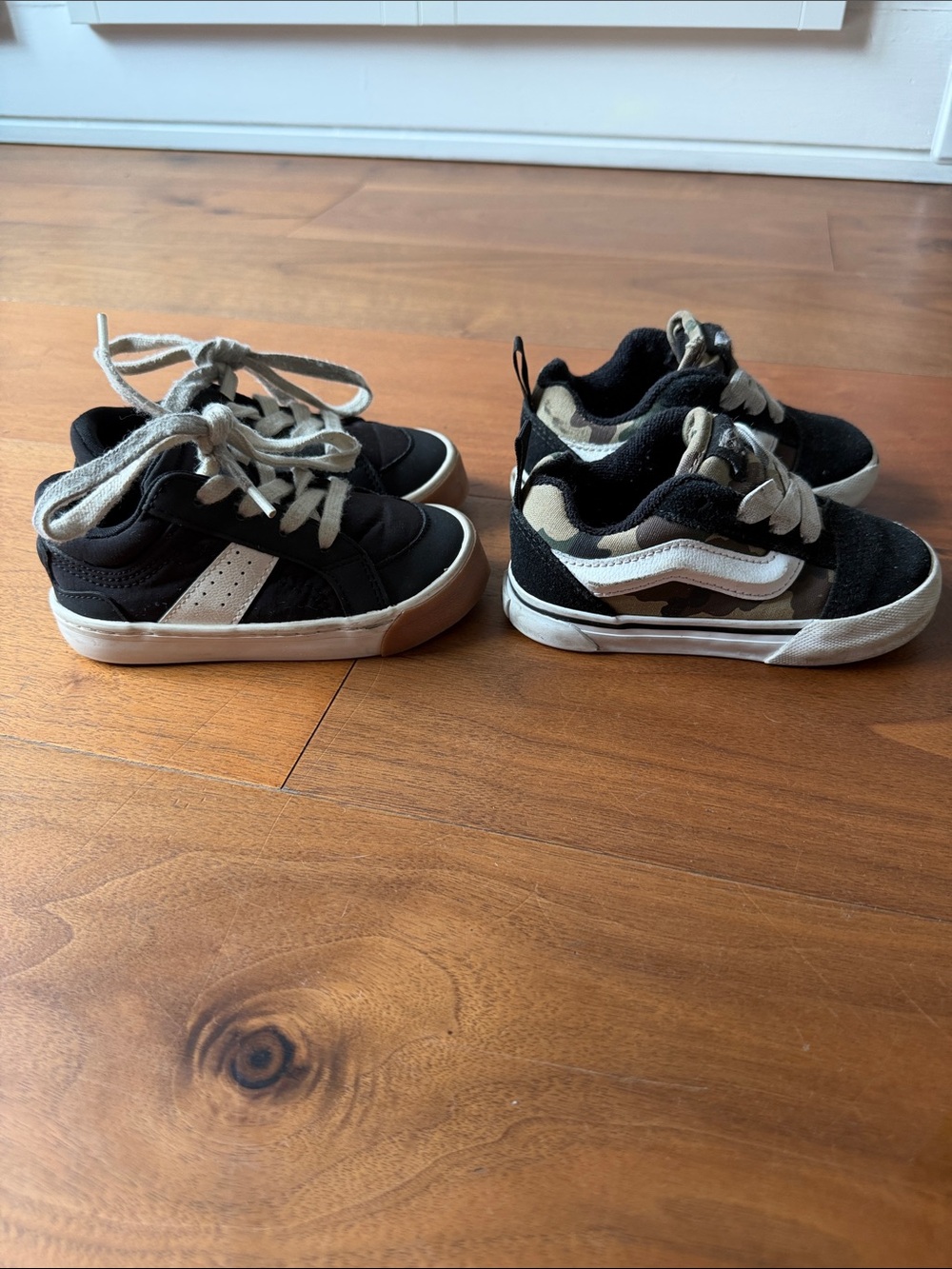 TODDLER BOYS Sneaker 2-pack / vans & Zara skate sneaker shoes / US 6.5